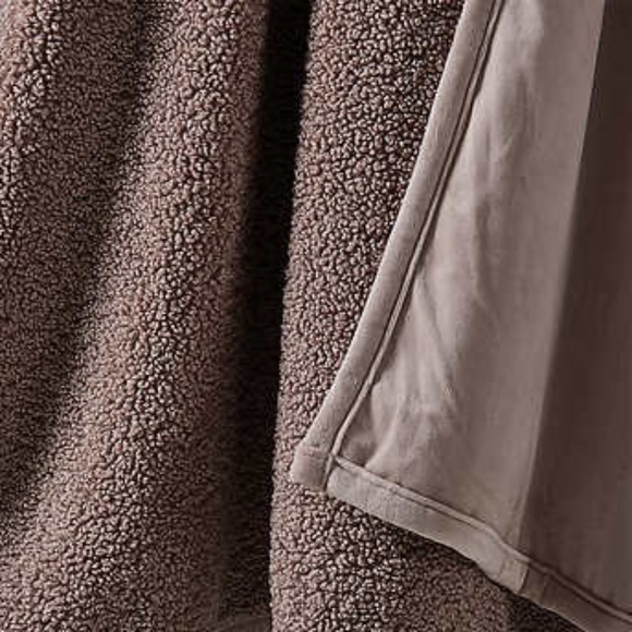 Amari Bedding Amari Teddy Faux Fur Throw Poshmark